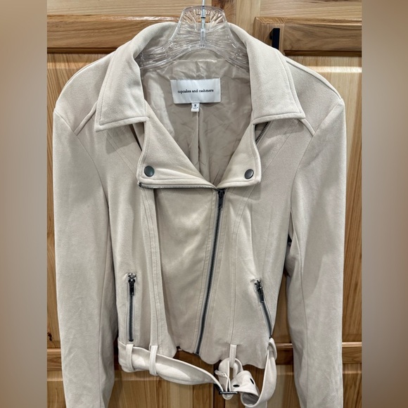 Cupcakes & Cashmere Cream/Off White Faux Suede Leather Moto/Bomber Jacket - Picture 1 of 12